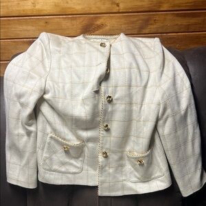 Elegant Cream Women's Blazer with Gold Buttons